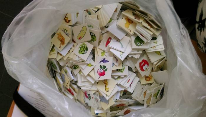 etichete carton pliat