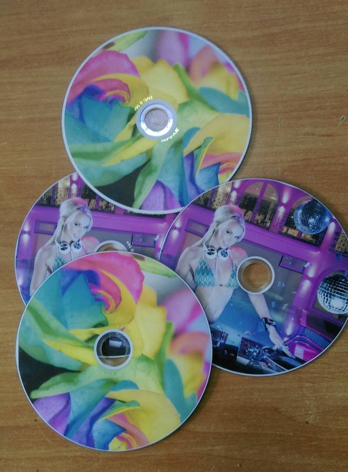 Print full color pe DVD